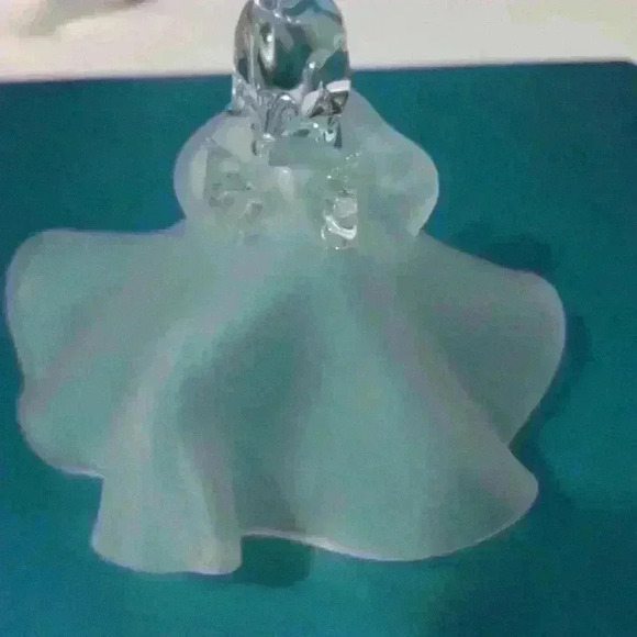 Unmarked clear and frosted blown glass angel praying girl decoration Christmas - Picture 5 of 7